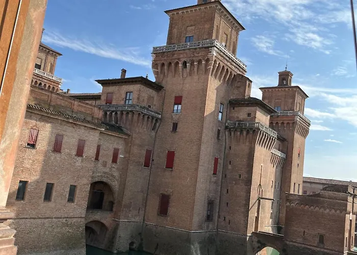 Largo Castello * Ferrara